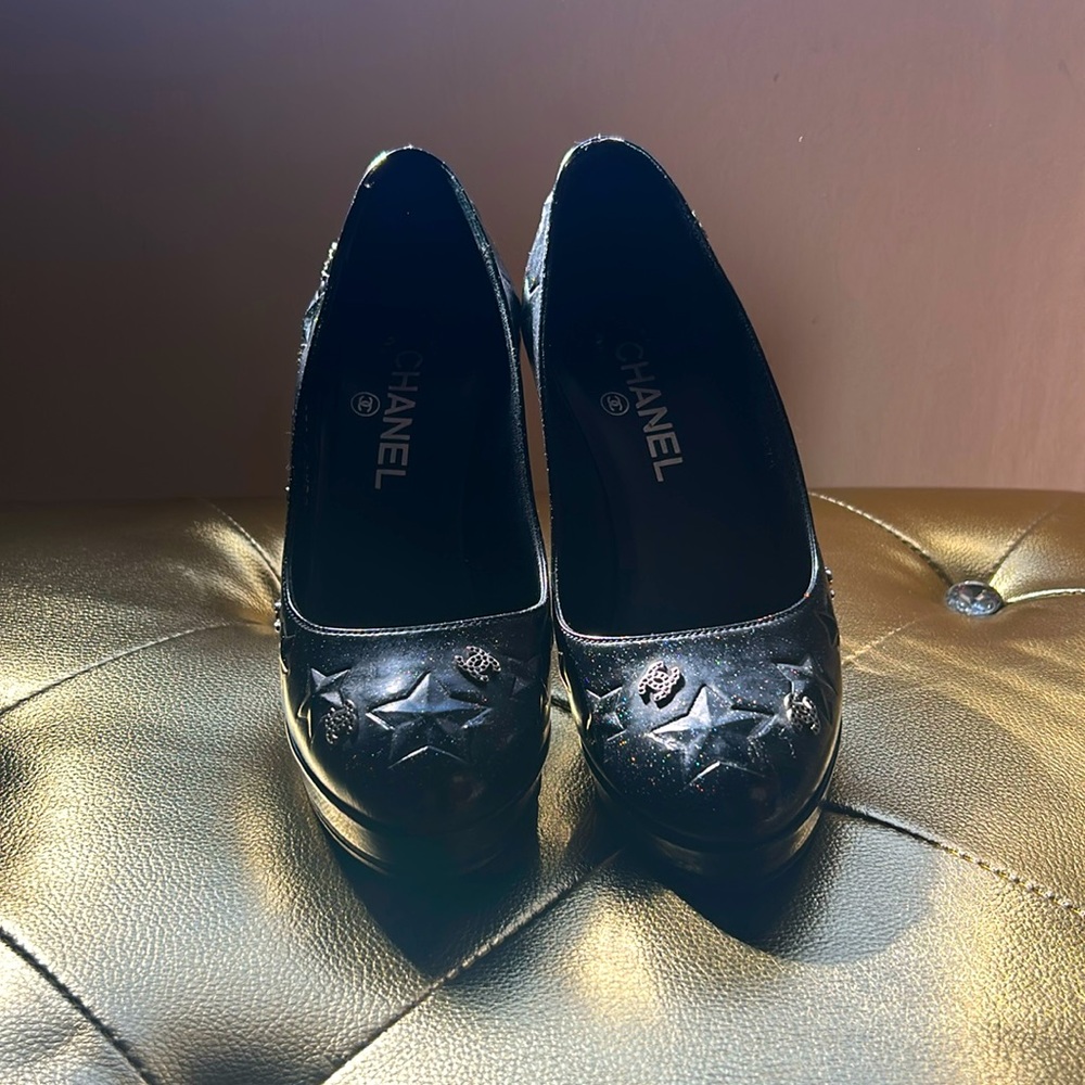Chanel, black panther leather, size:7